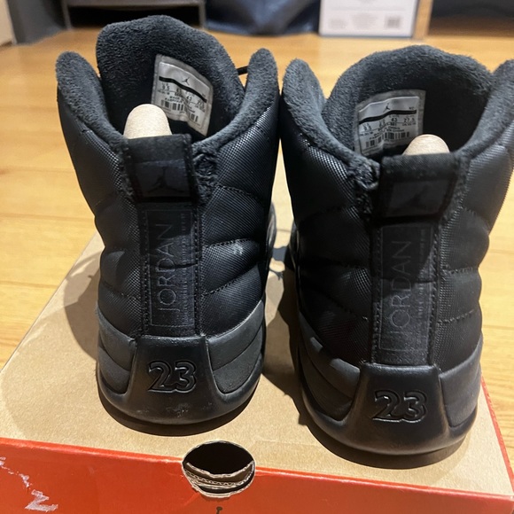 Jordan 12 winterized - Picture 2 of 3